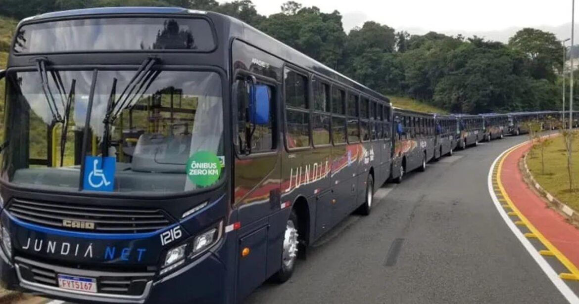 d8e5f7d7-c3c9-40a1-a0fd-46e33c06fc65