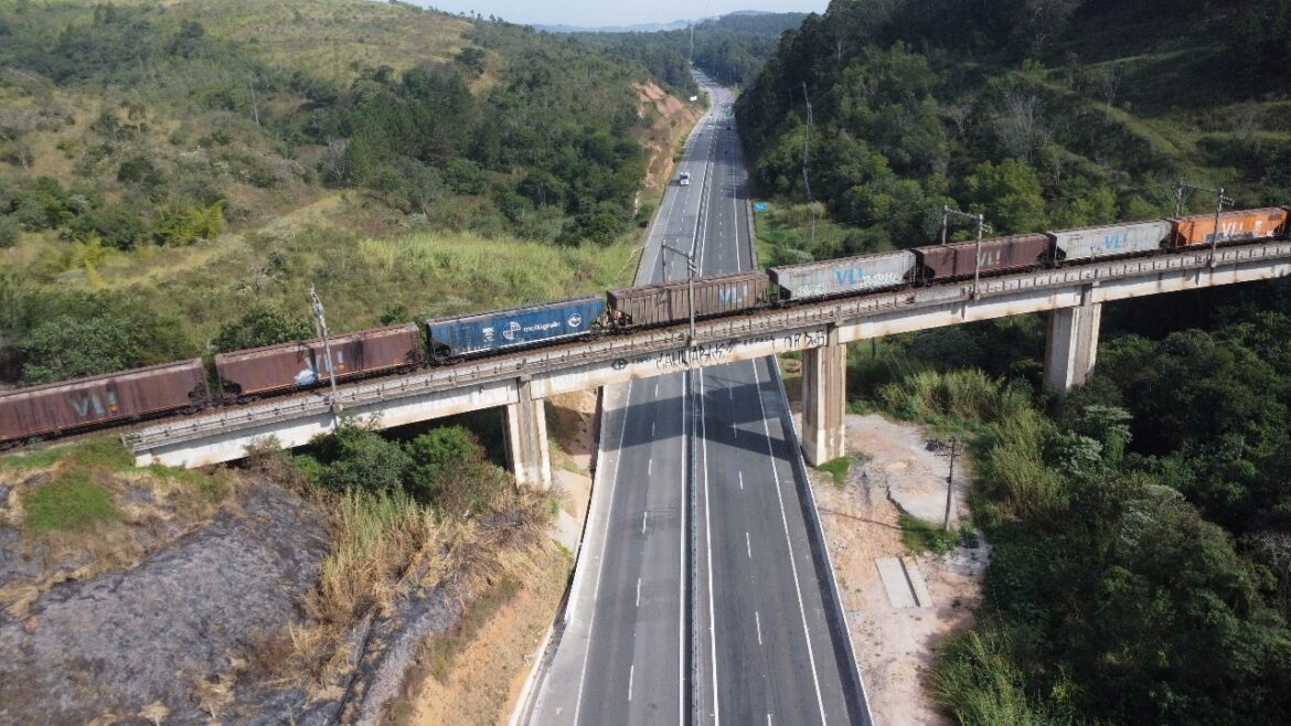 e8649a39-0ec1-43cc-9c17-e3577c995c61