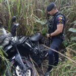 Motocicleta furtada é localizada no meio da mata pela GCM de Sorocaba